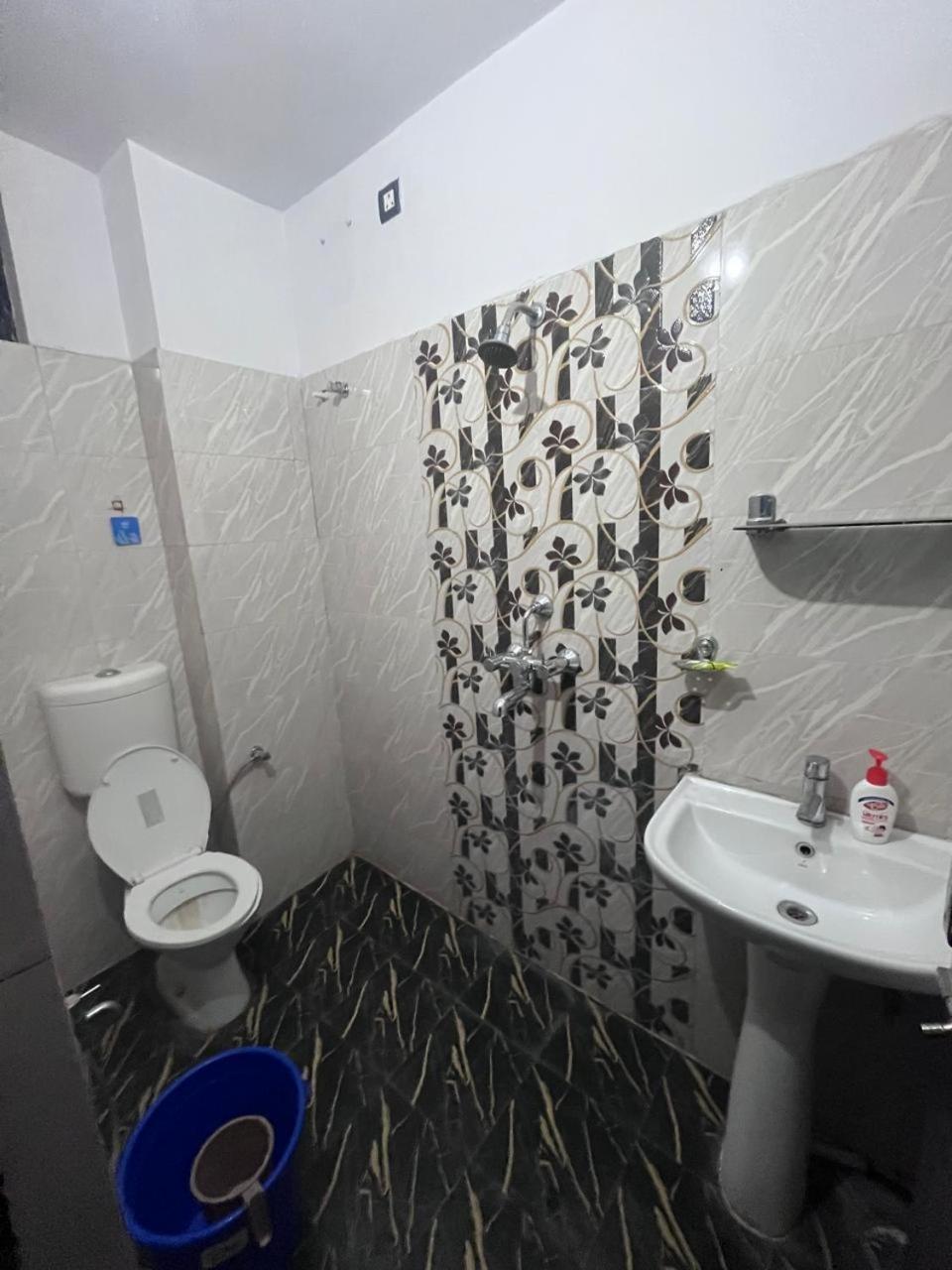 Kashi Anadam Bnb Варанасі Екстер'єр фото